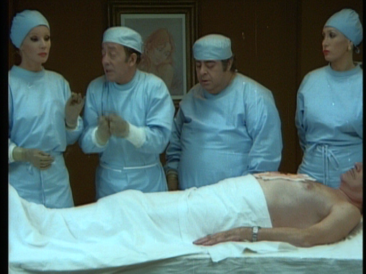 2MBtC - A los cirujanos se les va la mano [DVD5] [Lat] [Comedia] [1980]