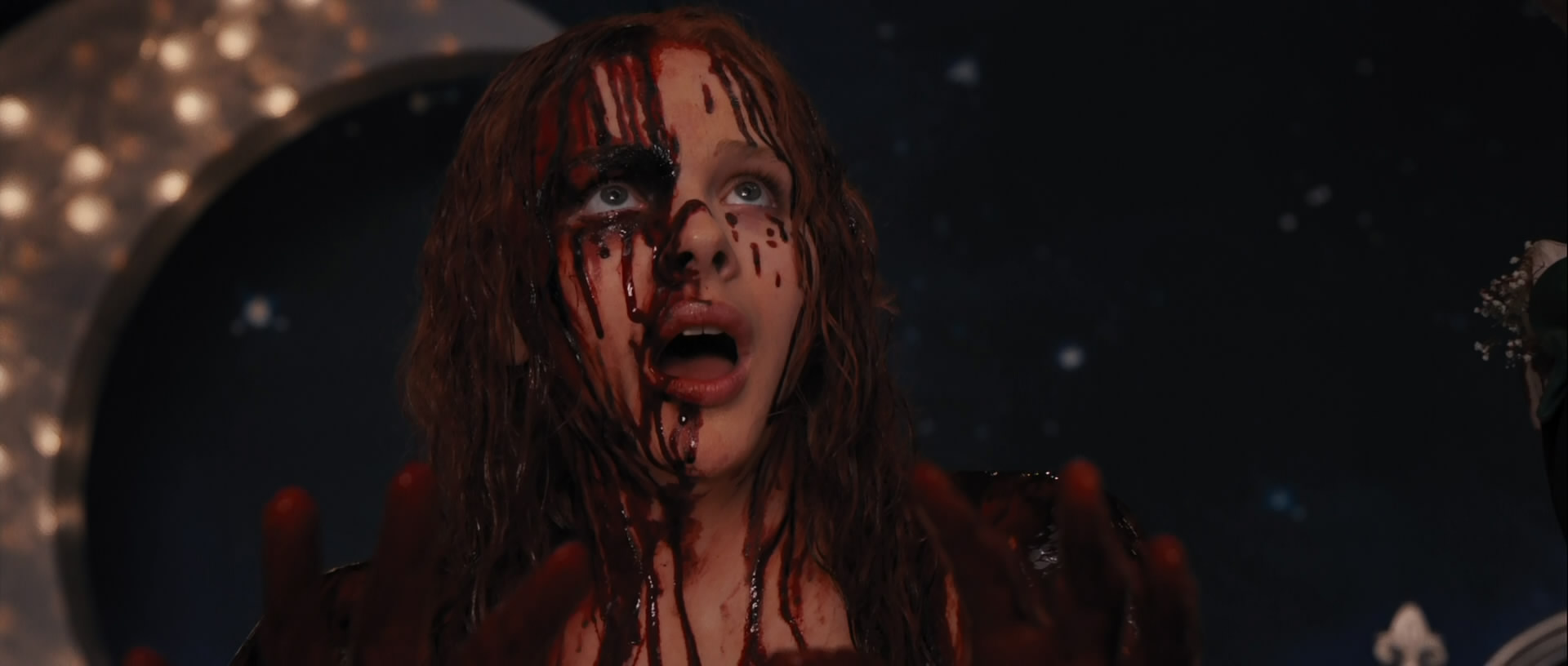 N049Y - Carrie [2013] [FullHD 1080] [Ingles-Latino]