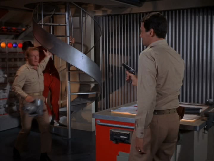 PT5e3 - Voyage to the Bottom of the Sea Seas3 Vol1 [DVD5] [Ing-Lat-Fra] [Aventuras] [1966]