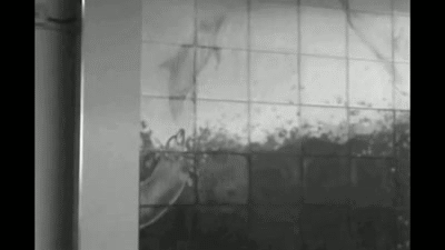 UNv7r.gif