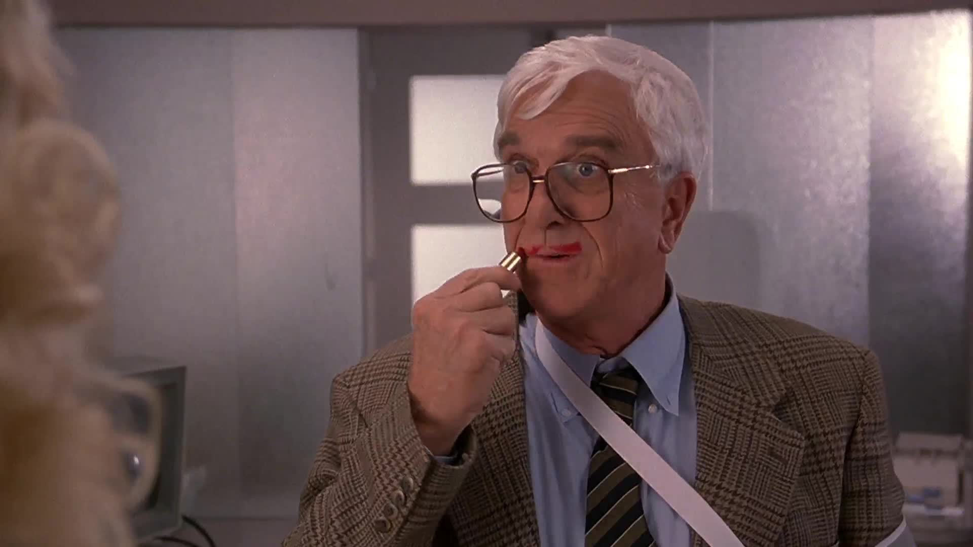 XFdjr - The Naked Gun 33 1_3 [1994] [Full HD 1080] [Ing-Lat]