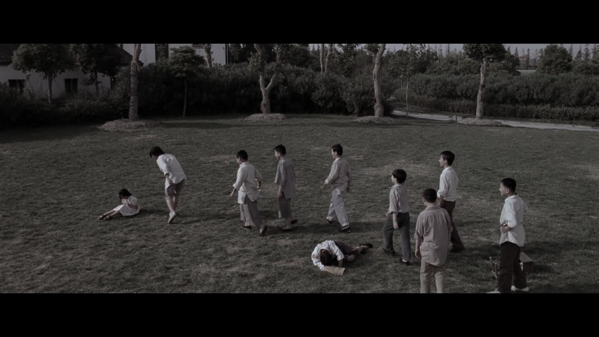 nYE4j - Kung Fu Hustle [2004] [Full HD 1080] [Chn-Lat]